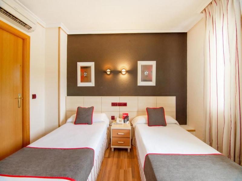 Alpedrete Hostal Rural El Cano By Vivere Stays מראה חיצוני תמונה