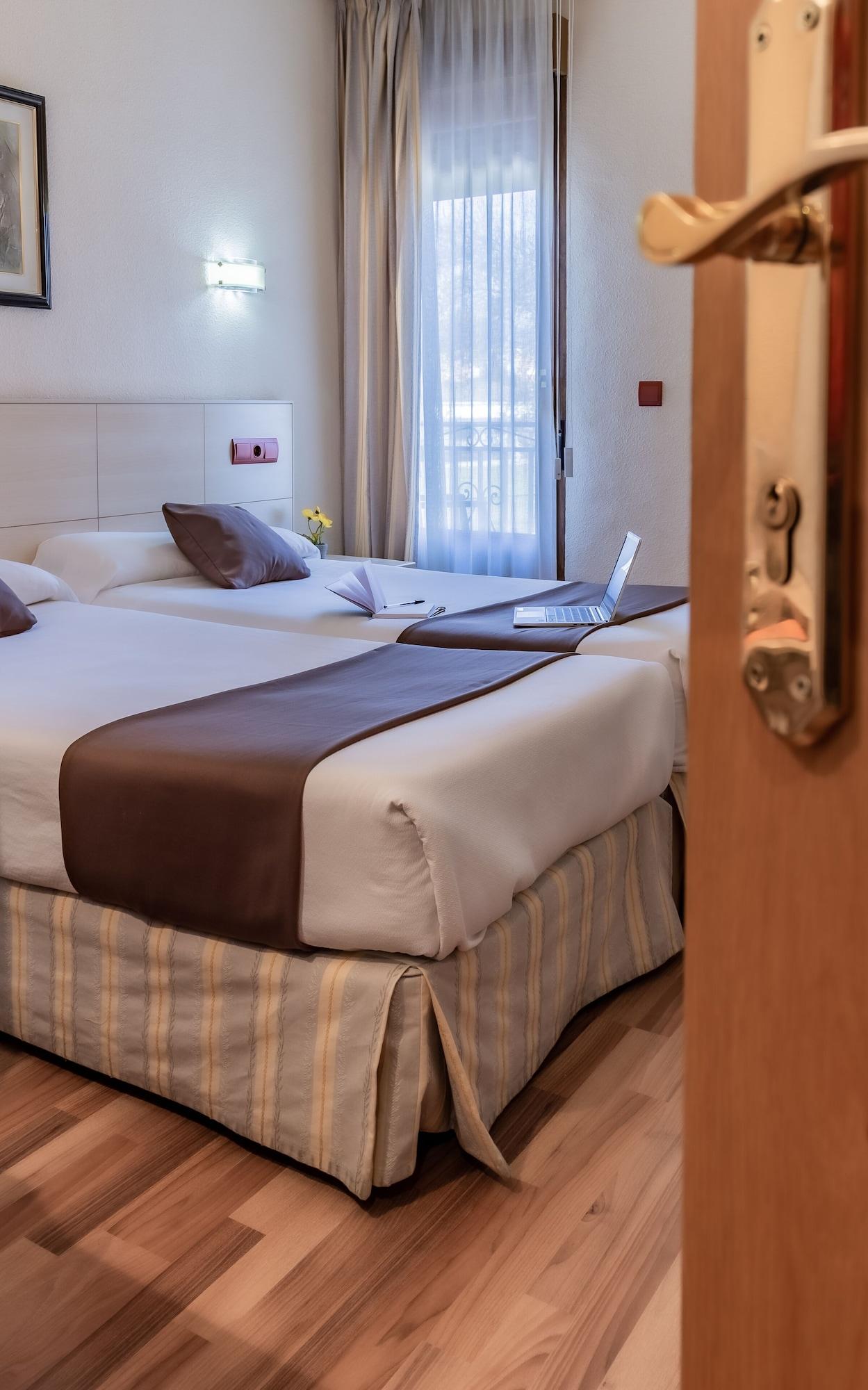 Alpedrete Hostal Rural El Cano By Vivere Stays מראה חיצוני תמונה