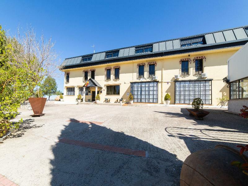Alpedrete Hostal Rural El Cano By Vivere Stays מראה חיצוני תמונה