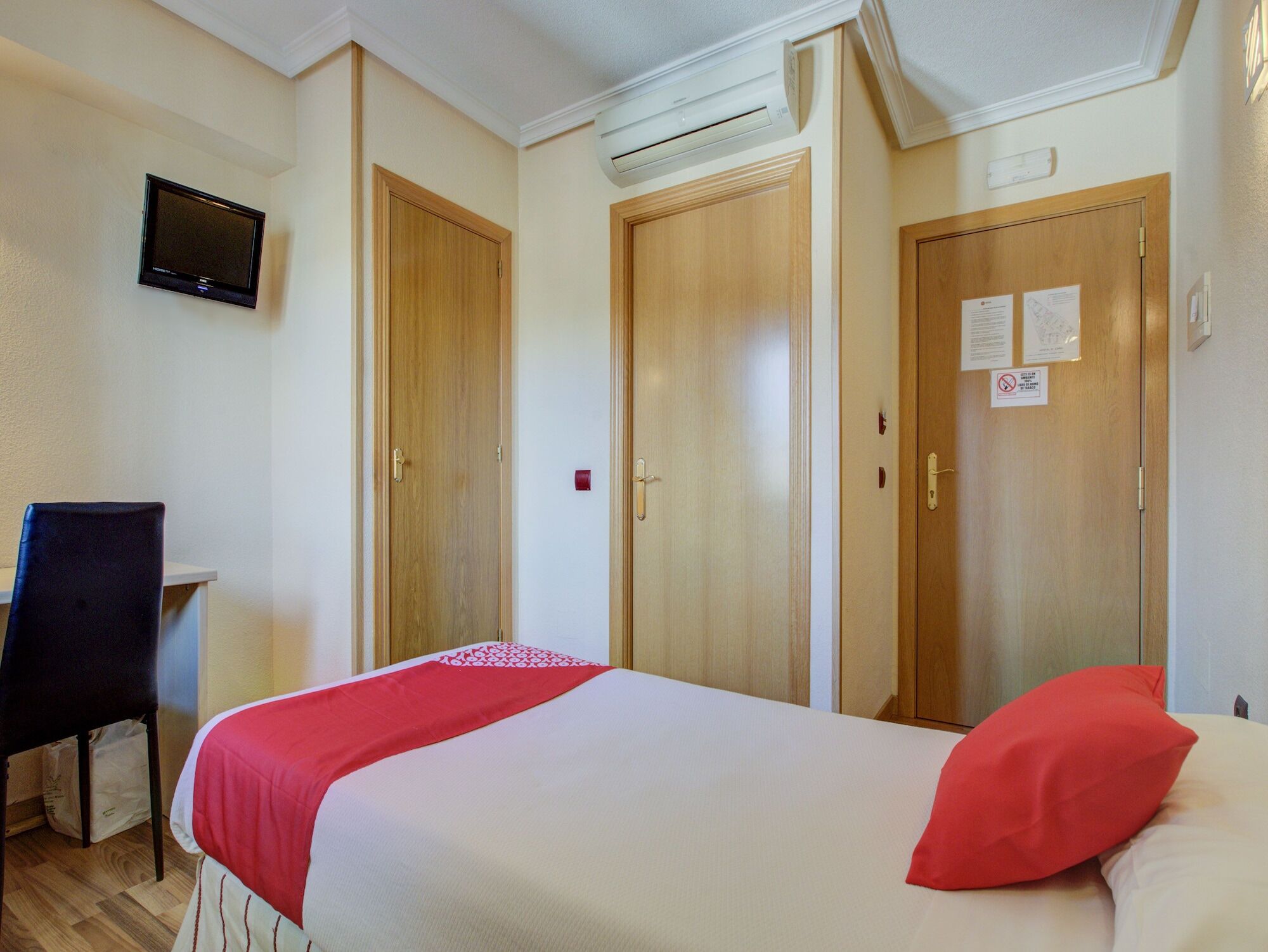 Alpedrete Hostal Rural El Cano By Vivere Stays מראה חיצוני תמונה
